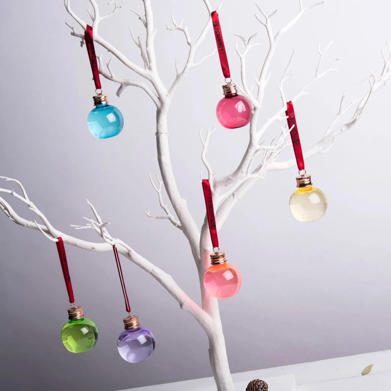 6 Pickerings Gin Baubles Gifts For Him|Christmas Gifts