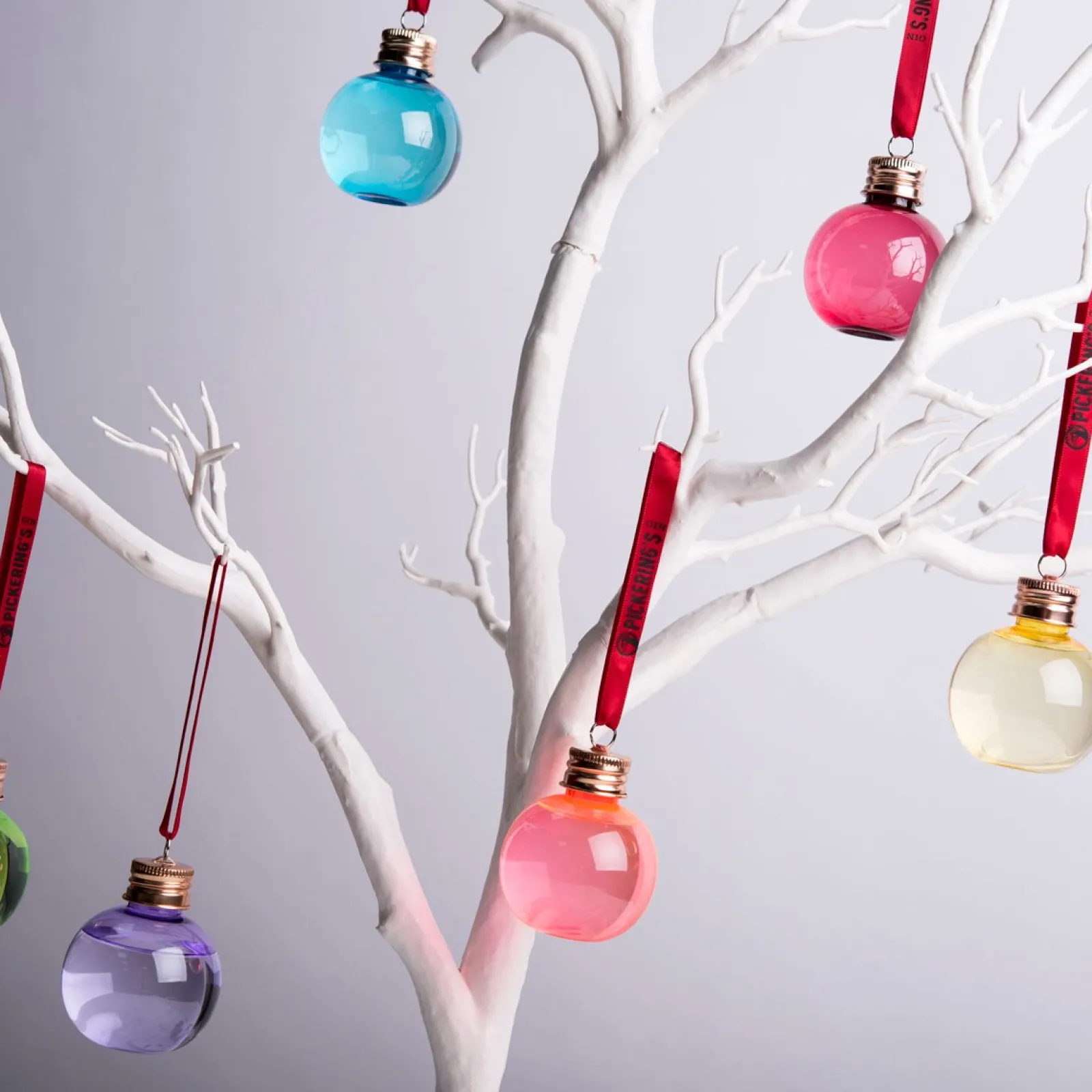 6 Pickerings Gin Baubles Gifts For Him|Christmas Gifts