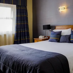 Best One Night Escape with Dinner for Two Gift Experience Day Experience Days|Engagement Gifts