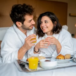Best One Night Escape with Dinner for Two Gift Experience Day Experience Days|Engagement Gifts