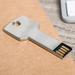 Hot Personalised Engraved USB Key - Any Message Personalised Jewellery And Keepsakes|Personalised Engraved Gifts